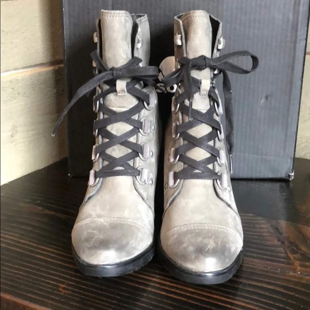 NWT Sorel After Hours lace Boot / bootie wedge - Picture 2 of 12